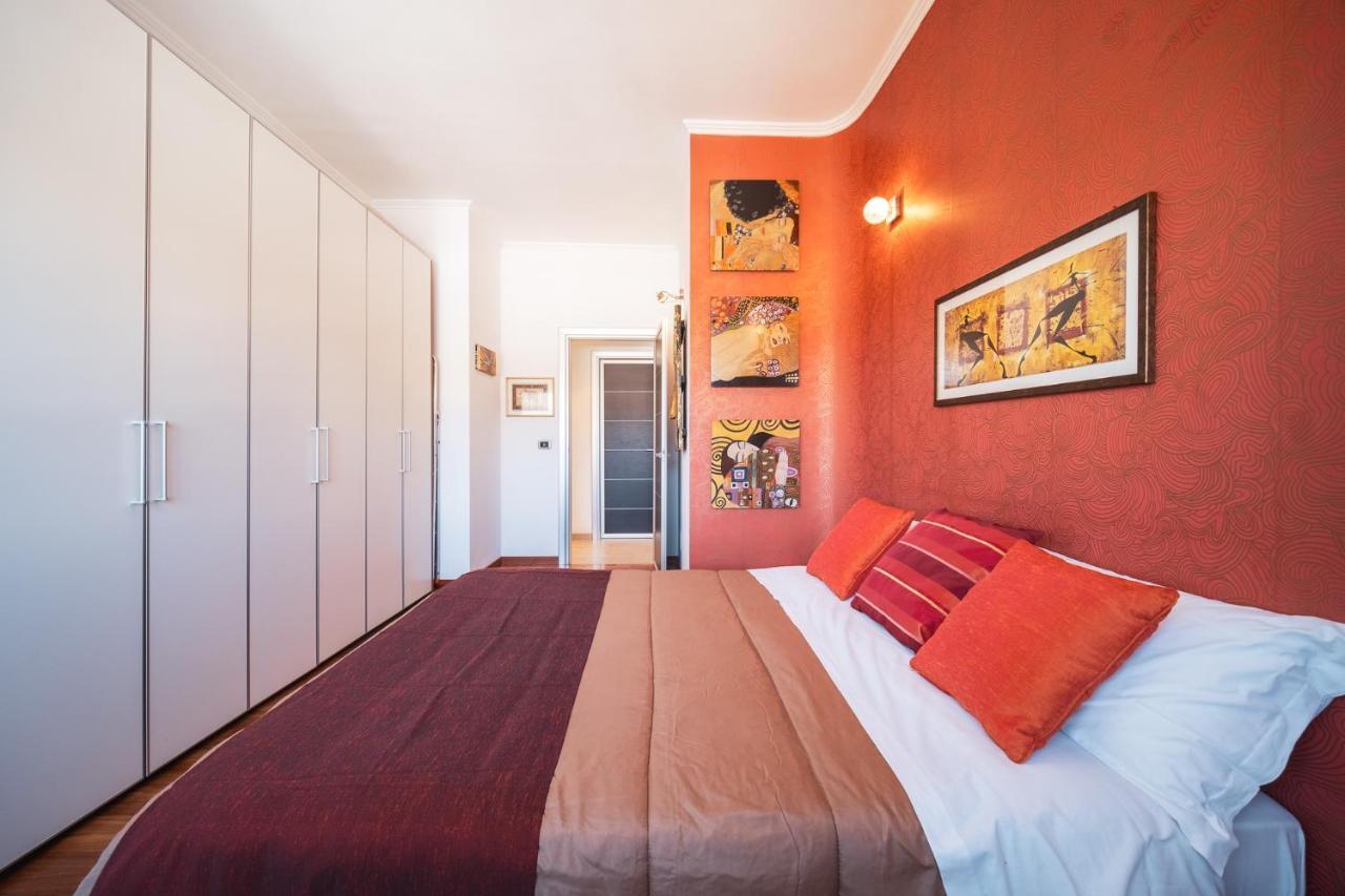 شقة Tiber House 60 Rome Marconi - Rome Vacation M&D المظهر الخارجي الصورة